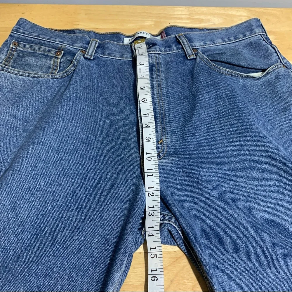 LEVI’S 550 TM Relaxed Fit Medium Wash Tapered Leg‎ Jeans Men’s 38X29 A-9